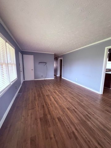 301 Aztec Trail, Georgetown, KY 40324