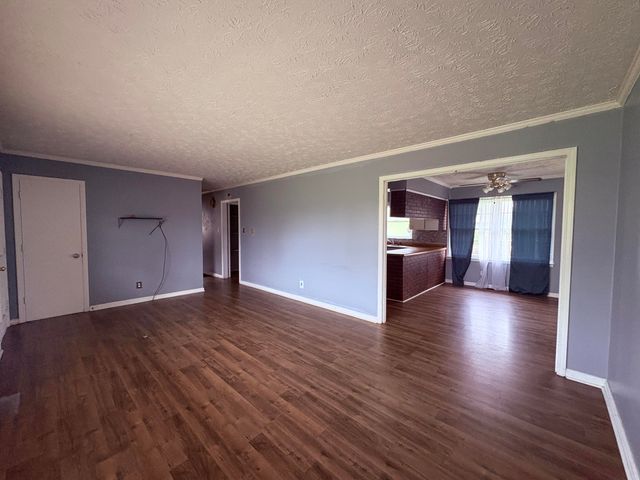 301 Aztec Trail, Georgetown, KY 40324