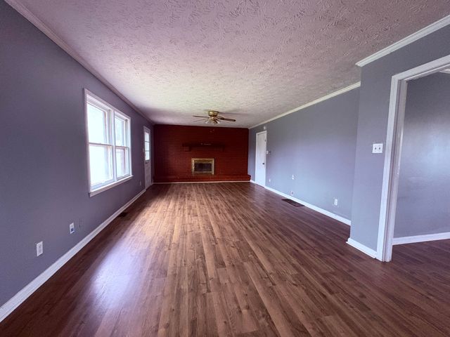 301 Aztec Trail, Georgetown, KY 40324