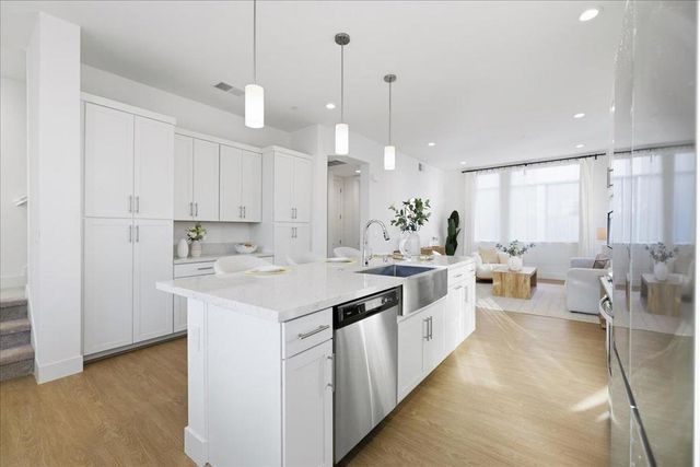 1121 Karlstad Drive, Sunnyvale, CA 94089