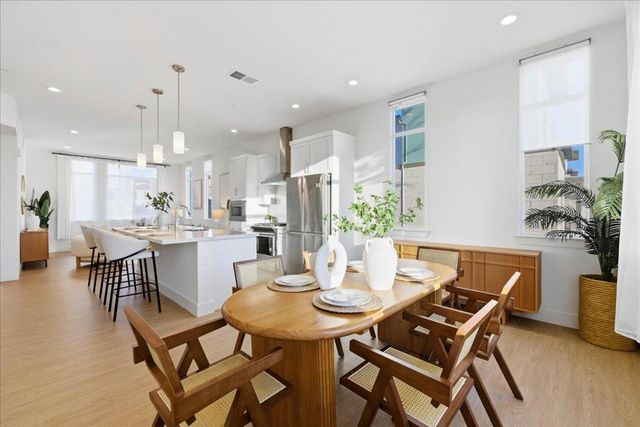 1121 Karlstad Drive, Sunnyvale, CA 94089