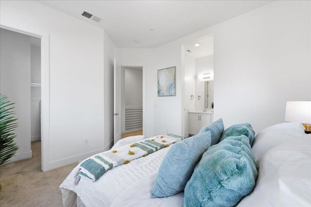 1121 Karlstad Drive, Sunnyvale, CA 94089