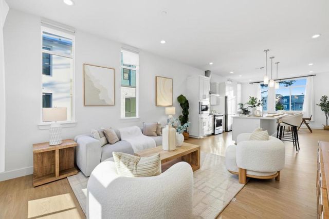 1121 Karlstad Drive, Sunnyvale, CA 94089