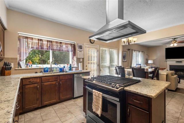 2555 Kingsbrooke Lane, Duluth, GA 30097