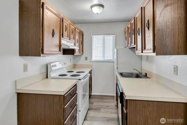 3453 California Avenue SW, Seattle, WA 98116