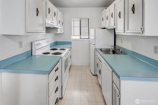3453 California Avenue SW, Seattle, WA 98116