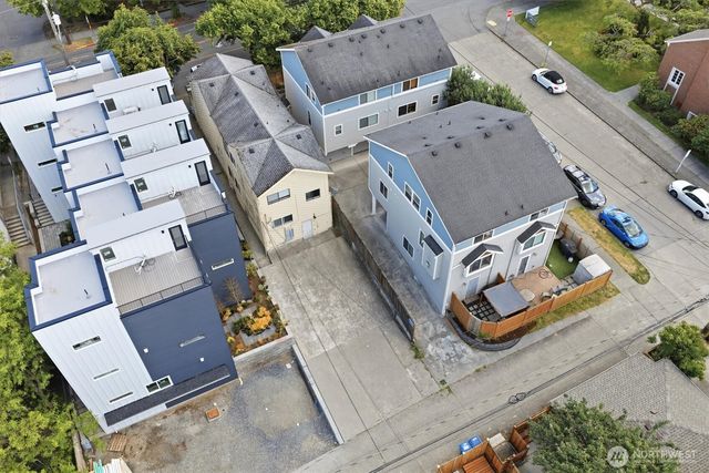 3453 California Avenue SW, Seattle, WA 98116