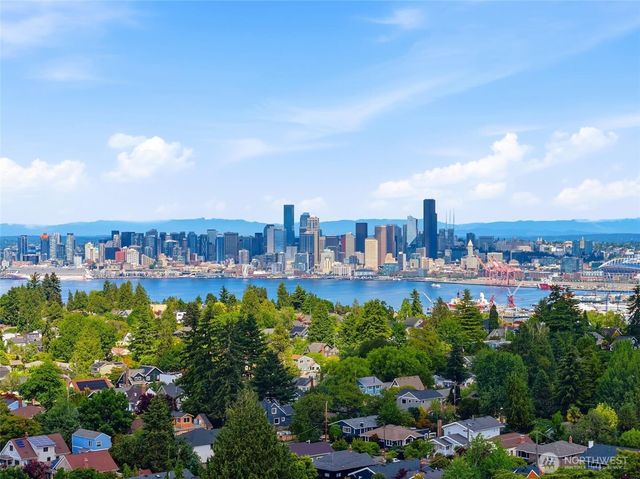 3453 California Avenue SW, Seattle, WA 98116