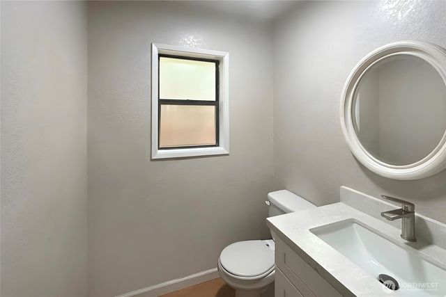 3453 California Avenue SW, Seattle, WA 98116
