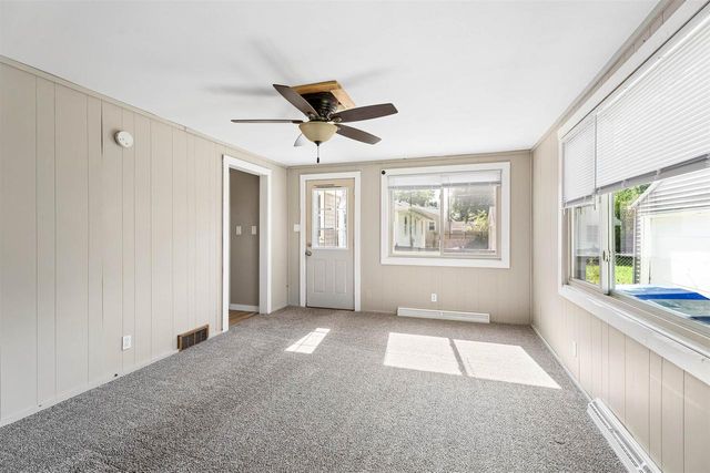 937 GAIL AVENUE, Neenah, WI 54956