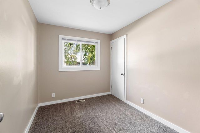 937 GAIL AVENUE, Neenah, WI 54956