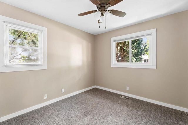 937 GAIL AVENUE, Neenah, WI 54956