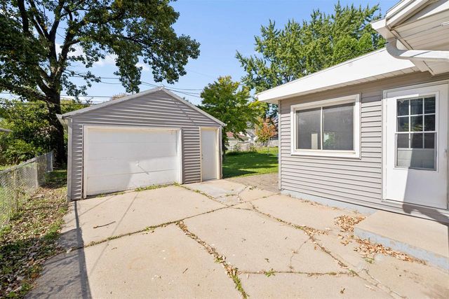937 GAIL AVENUE, Neenah, WI 54956