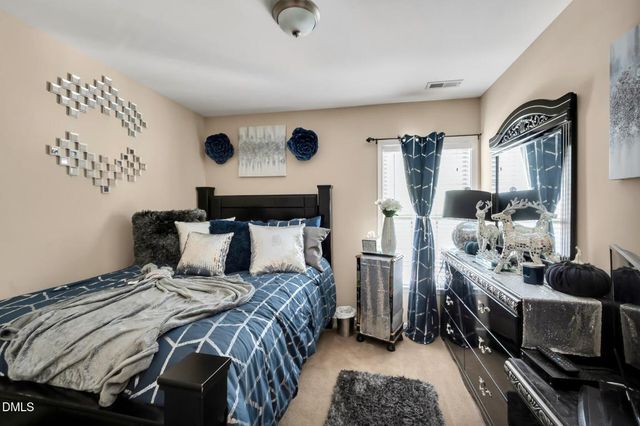 916 Bridlemine Drive, Fuquay Varina, NC 27526