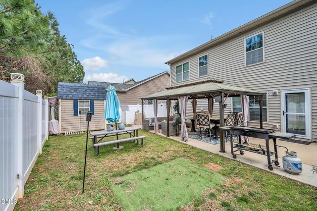 916 Bridlemine Drive, Fuquay Varina, NC 27526