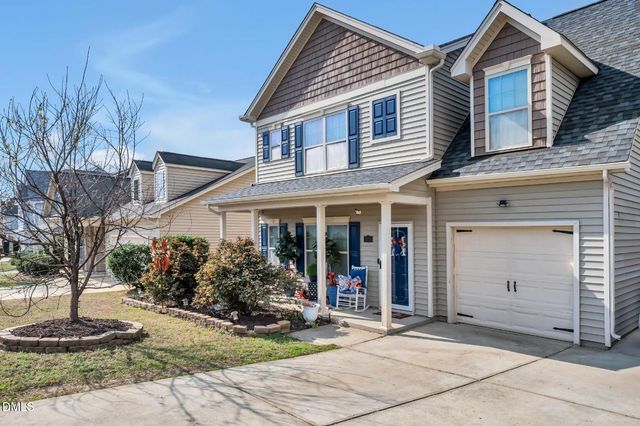 916 Bridlemine Drive, Fuquay Varina, NC 27526