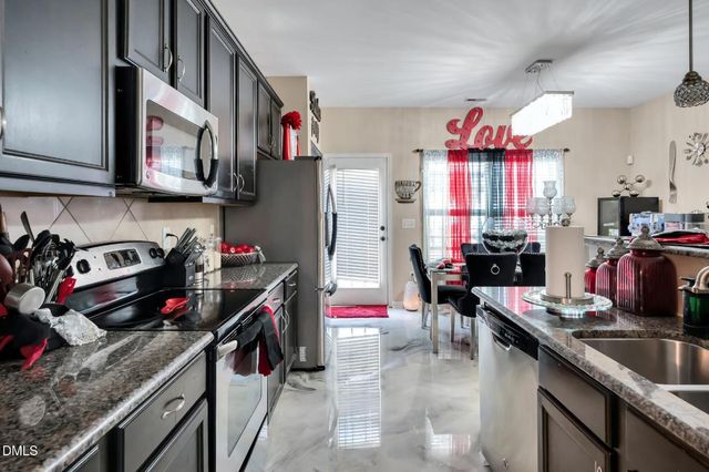 916 Bridlemine Drive, Fuquay Varina, NC 27526