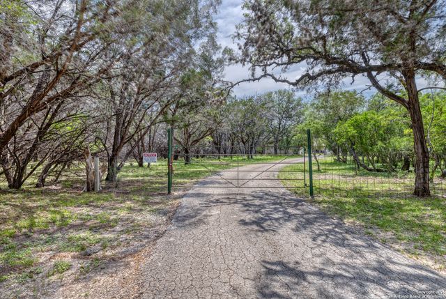 270 Robinson, Concan, TX 78838