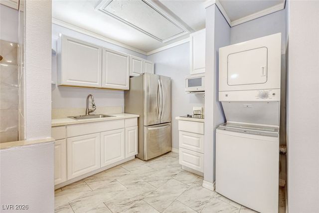 4591 East Philadelphia Avenue, Las Vegas, NV 89104