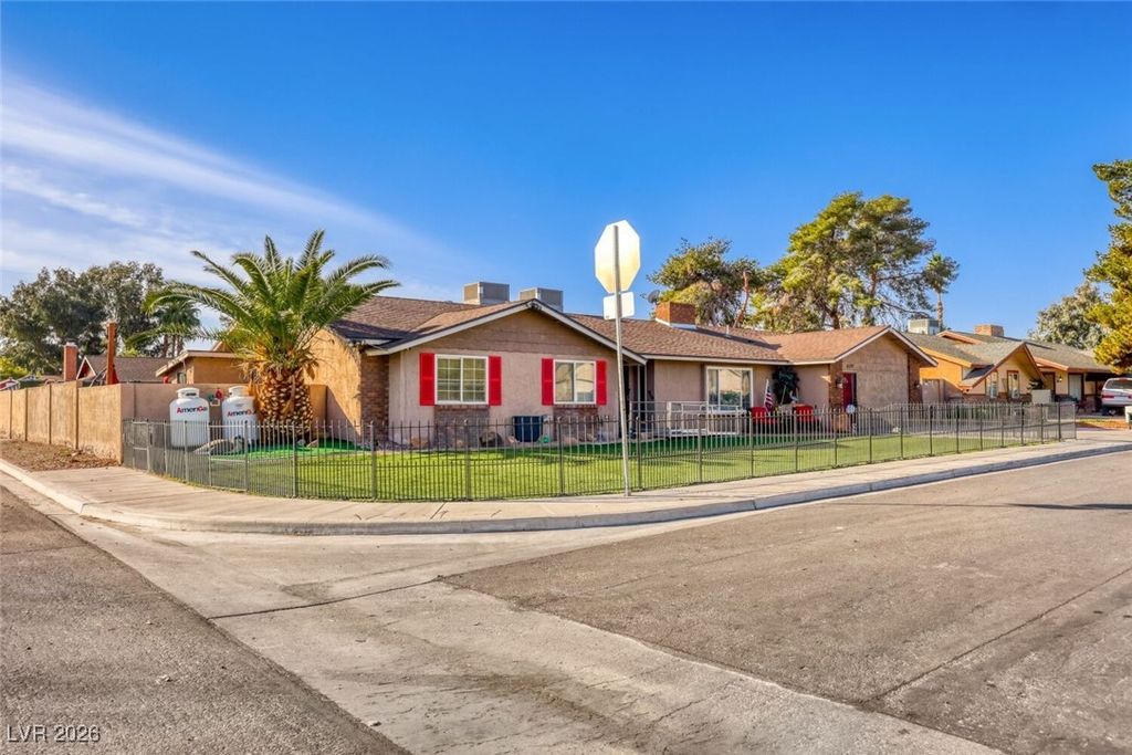 4591 East Philadelphia Avenue, Las Vegas, NV 89104