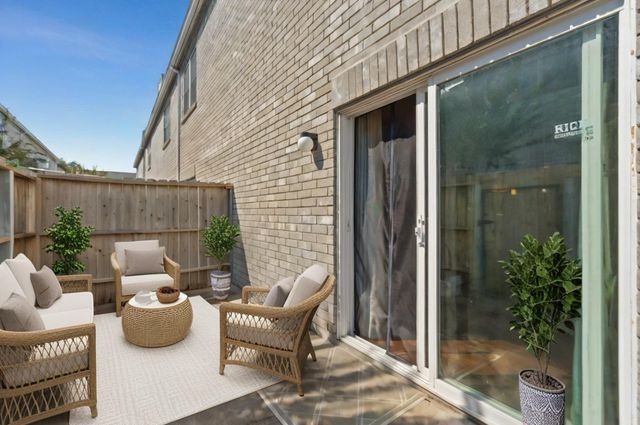 7731 Cambridge Street, Houston, TX 77054