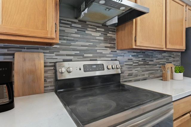 7731 Cambridge Street, Houston, TX 77054