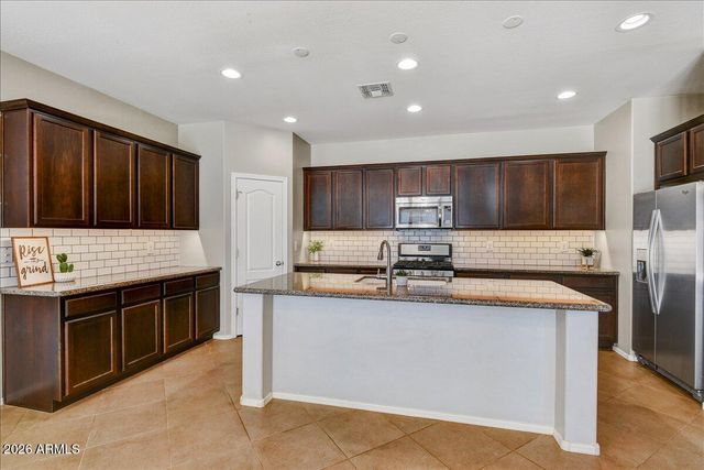 12026 W TETHER Trail, Peoria, AZ 85383