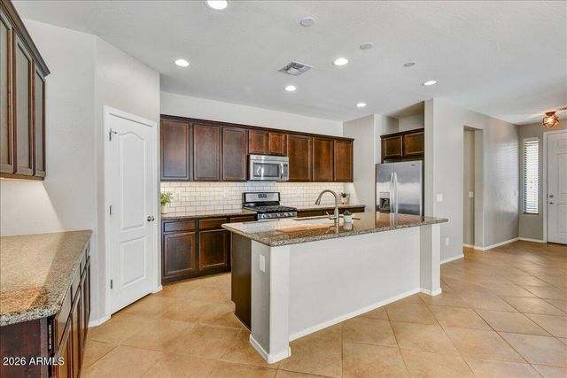 12026 W TETHER Trail, Peoria, AZ 85383