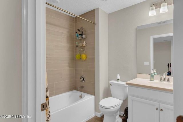 2571 SANDY DUNE Drive, Jacksonville, FL 32233