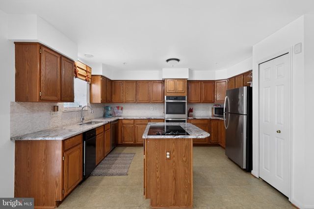 10 AUGUSTINE CT, Gaithersburg, MD 20879