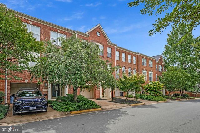 2849 LAURA GAE CIR, Vienna, VA 22180