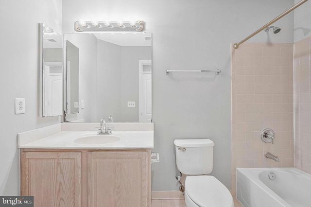 2849 LAURA GAE CIR, Vienna, VA 22180