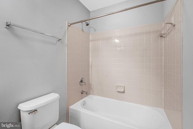 2849 LAURA GAE CIR, Vienna, VA 22180