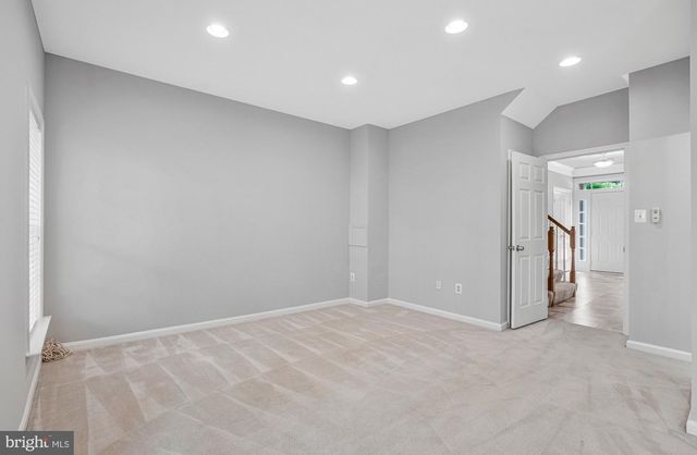 2849 LAURA GAE CIR, Vienna, VA 22180
