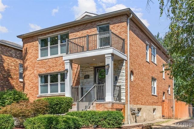 7225 Amherst Avenue, University City, MO 63130