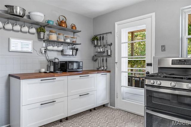 7225 Amherst Avenue, University City, MO 63130