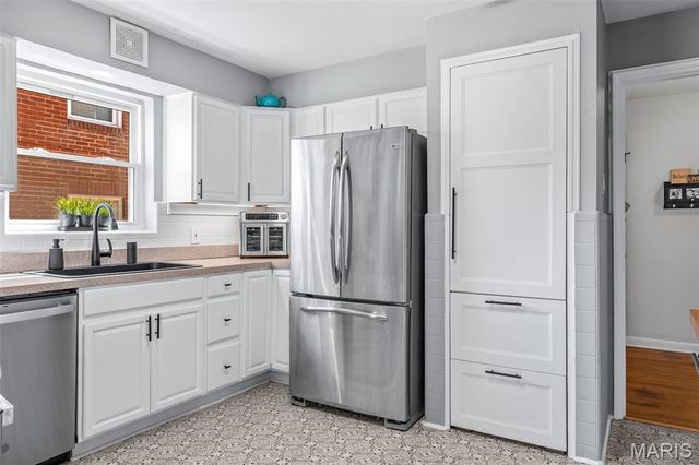 7225 Amherst Avenue, University City, MO 63130