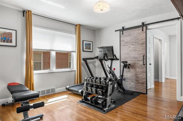 7225 Amherst Avenue, University City, MO 63130