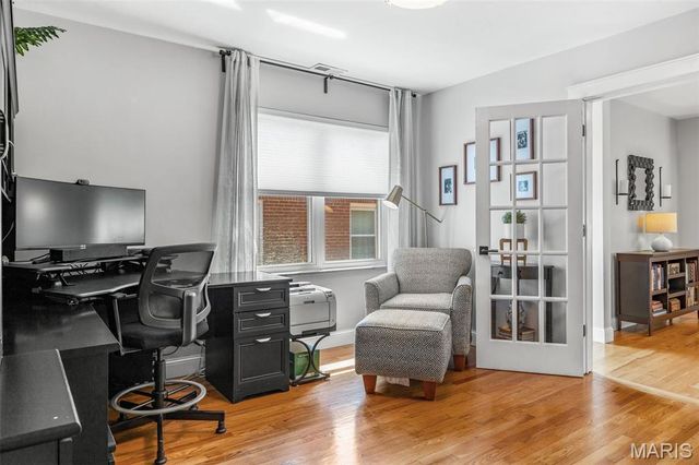 7225 Amherst Avenue, University City, MO 63130