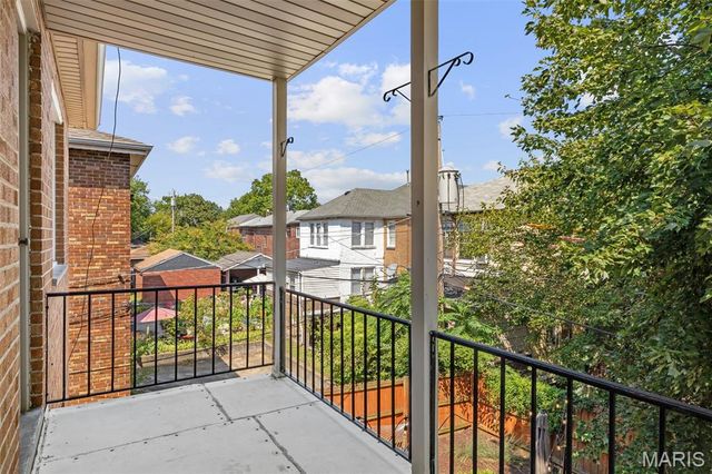 7225 Amherst Avenue, University City, MO 63130