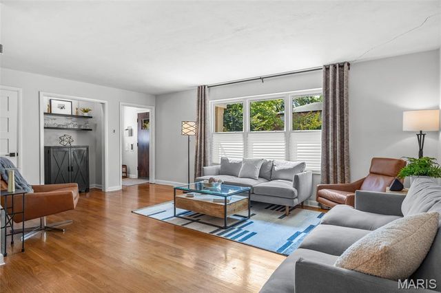 7225 Amherst Avenue, University City, MO 63130