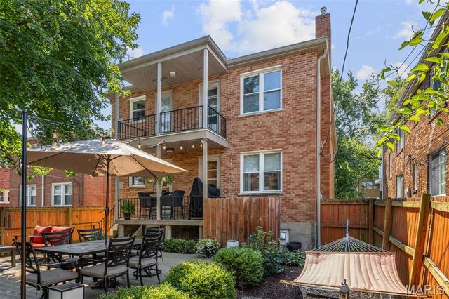 7225 Amherst Avenue, University City, MO 63130