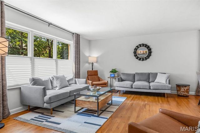 7225 Amherst Avenue, University City, MO 63130