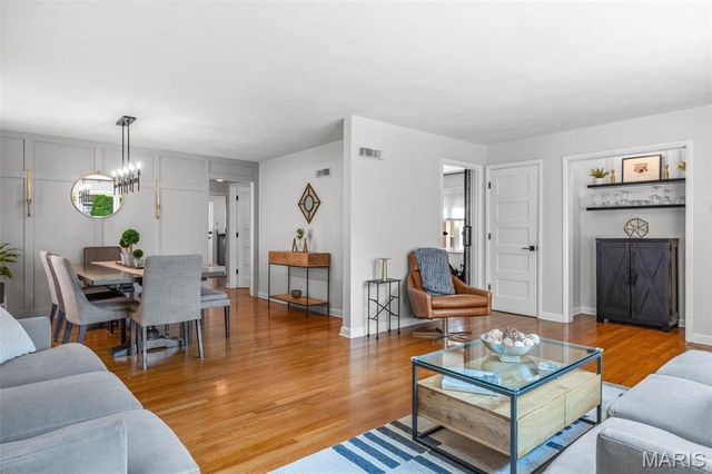 7225 Amherst Avenue, University City, MO 63130
