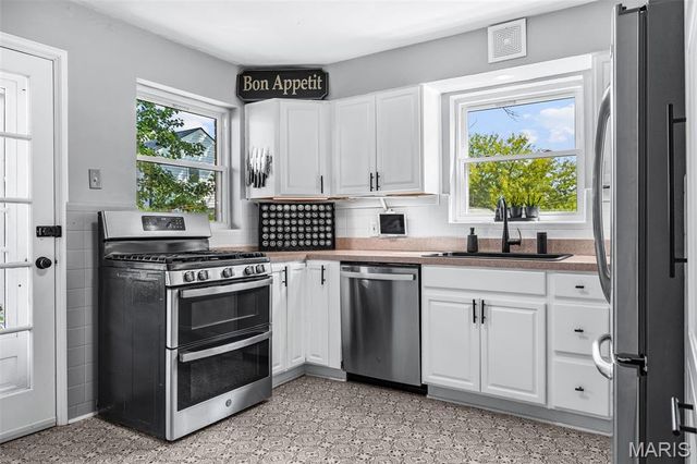 7225 Amherst Avenue, University City, MO 63130