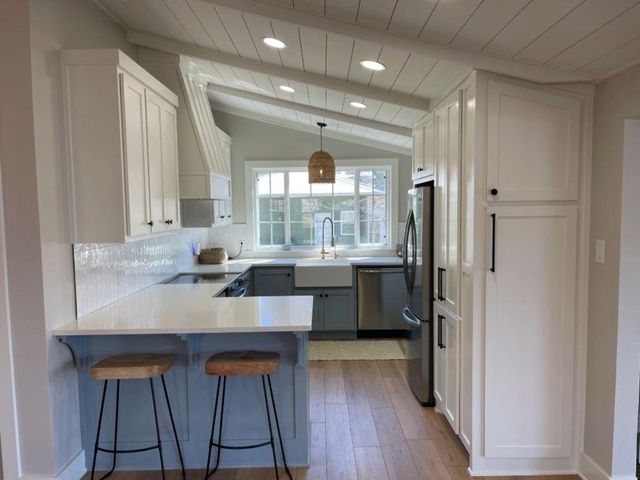 839 Lakeview Dr, Jefferson, TX 75657