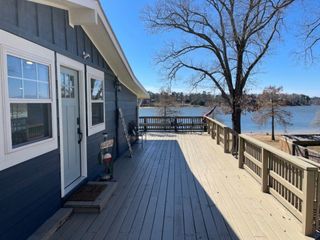 839 Lakeview Dr, Jefferson, TX 75657