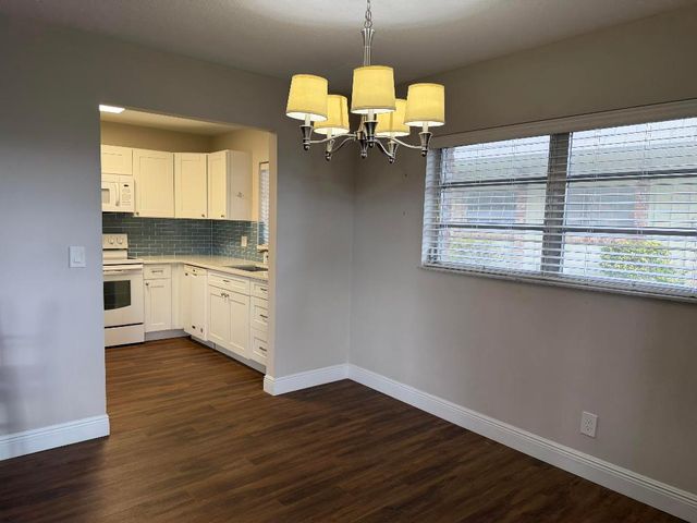 340 Orange Tree Drive 1, Atlantis, FL 33462