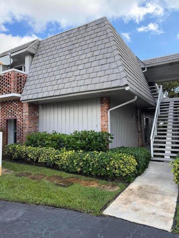 340 Orange Tree Drive 1, Atlantis, FL 33462