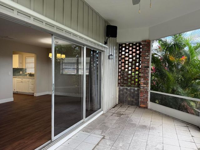 340 Orange Tree Drive 1, Atlantis, FL 33462